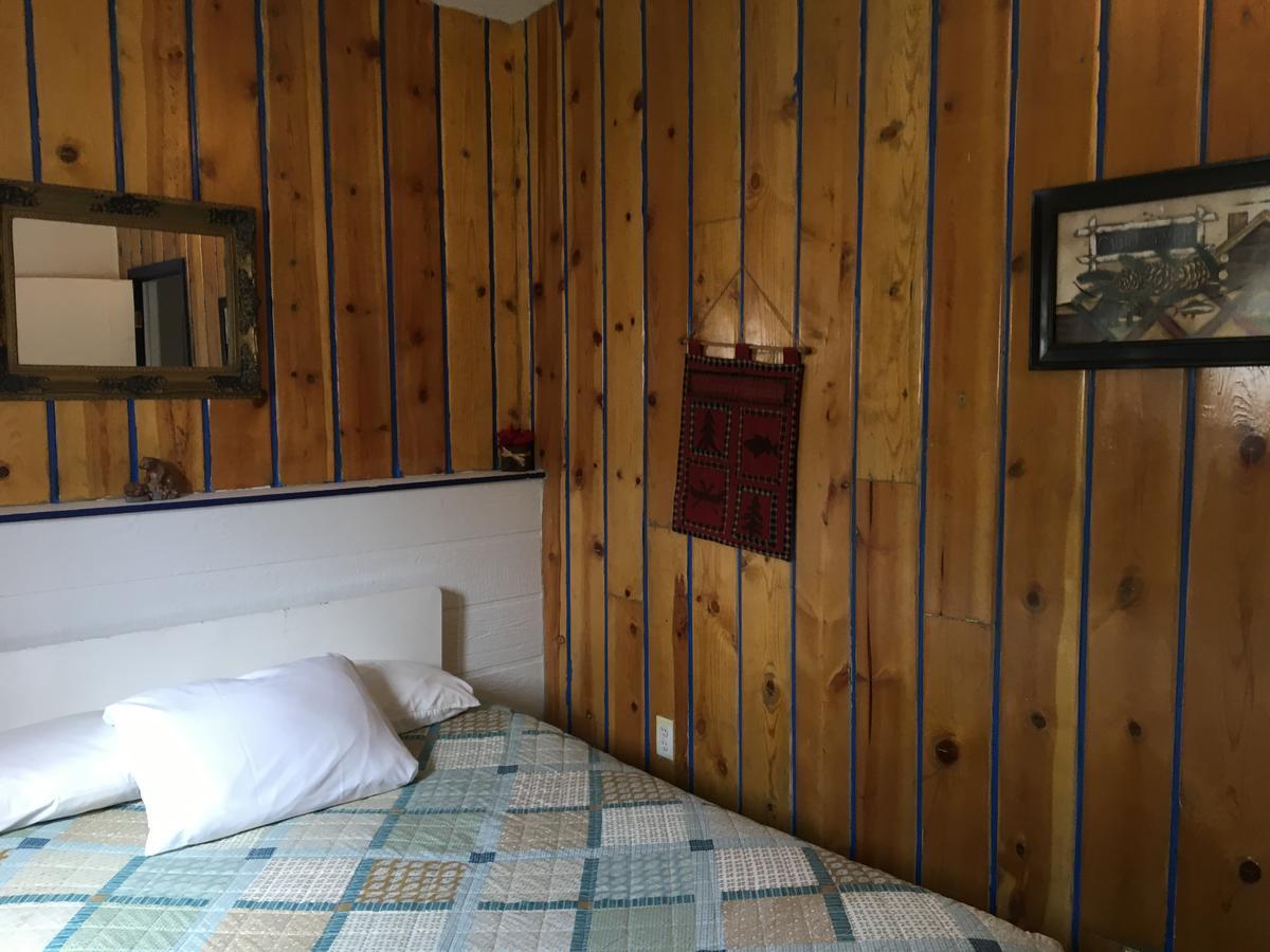 Midway Motel Caliente Luaran gambar